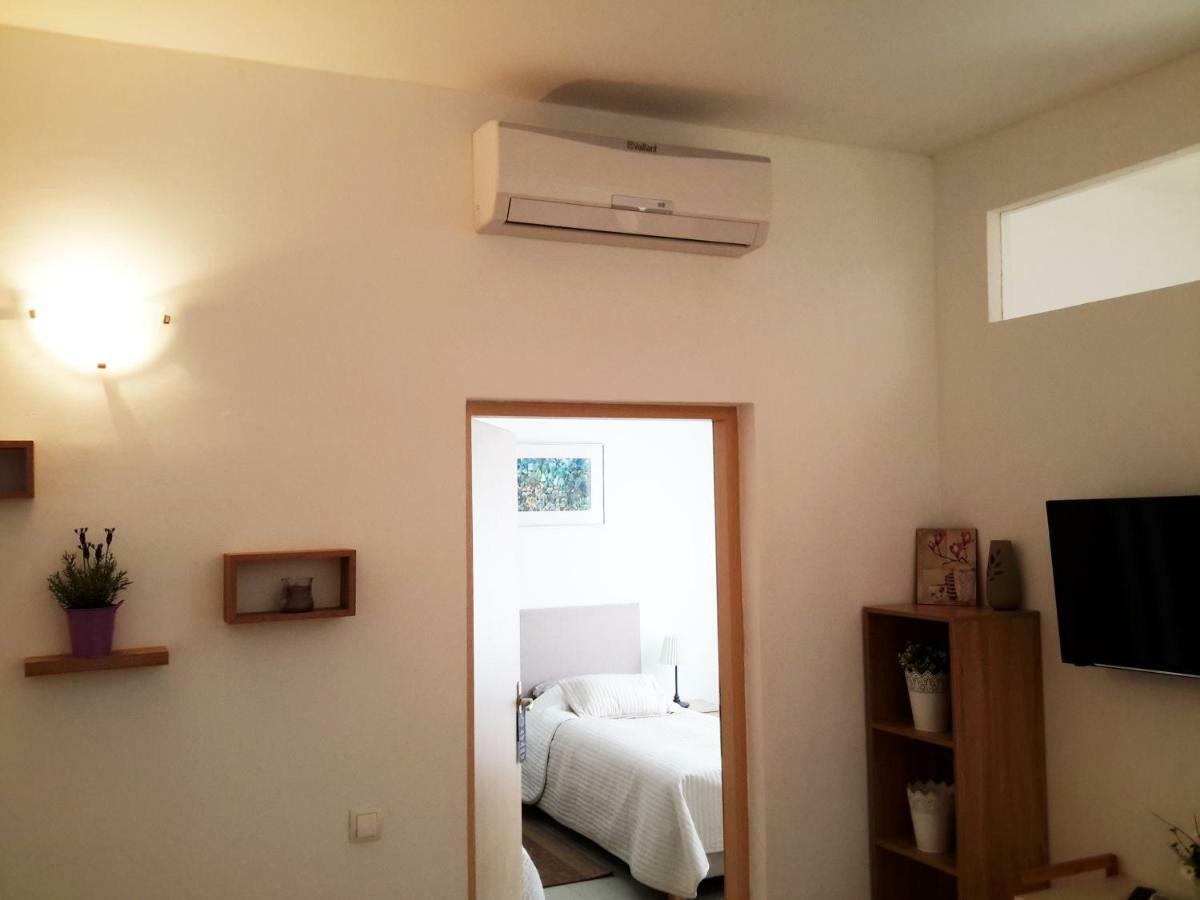 Albert Home คาร์โลวัตส์ ภายนอก รูปภาพ