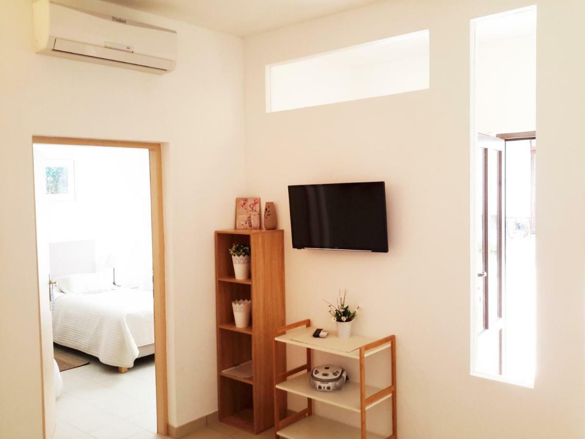 Albert Home คาร์โลวัตส์ ภายนอก รูปภาพ